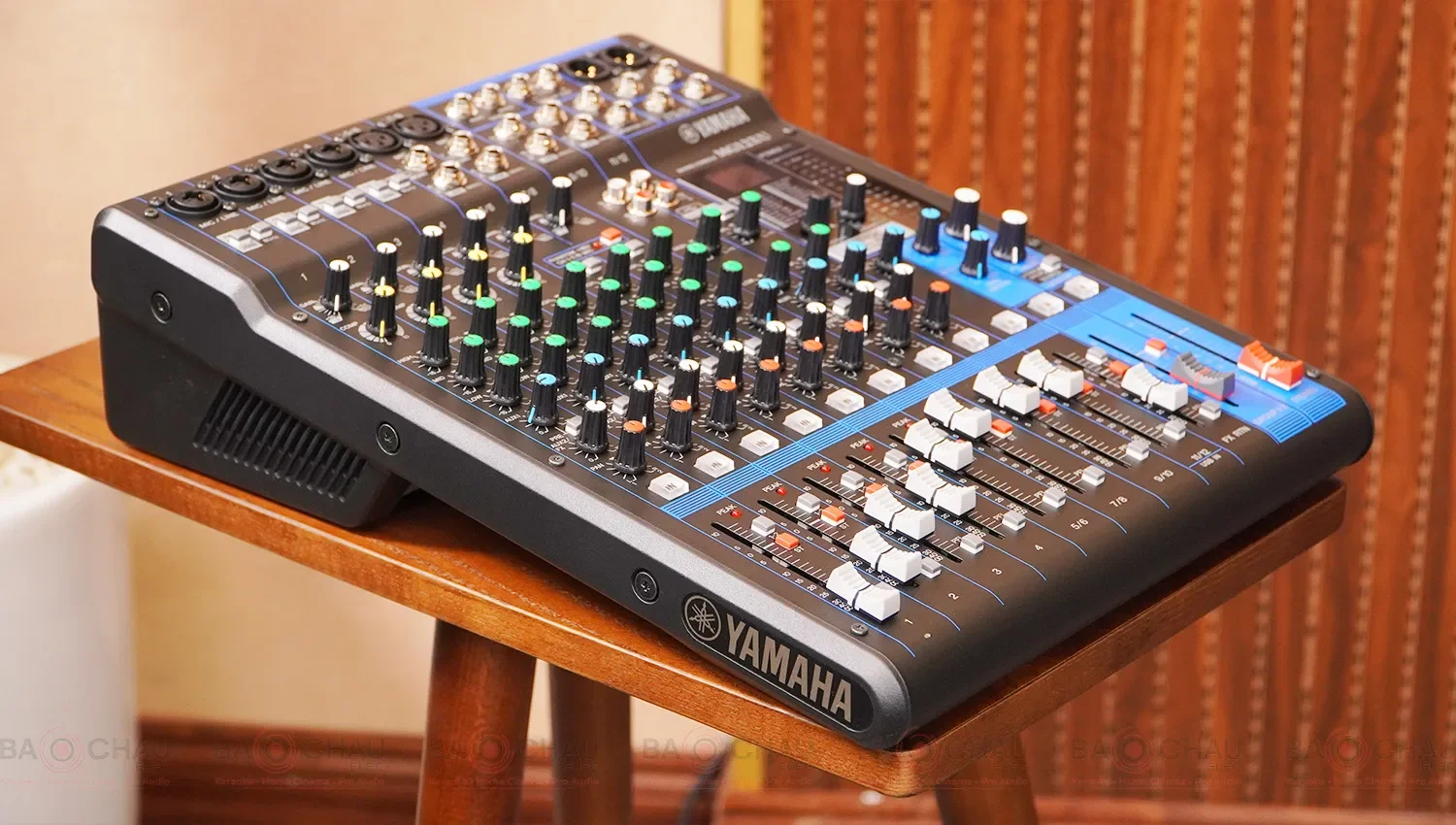 ban-mixer-yamaha-mg12xu-5.webp