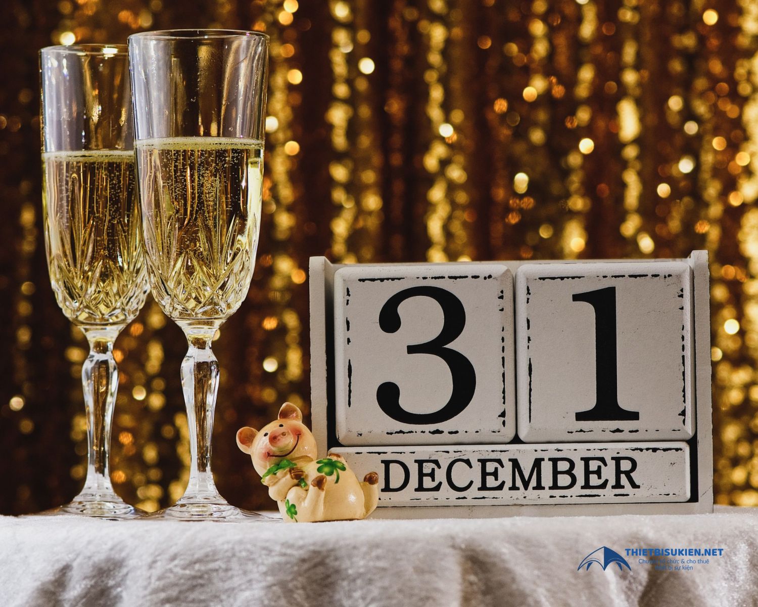 Dịch vụ tổ chức tiệc tất niên, Year end party